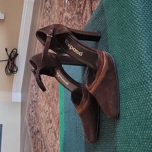 Brown suede material heels